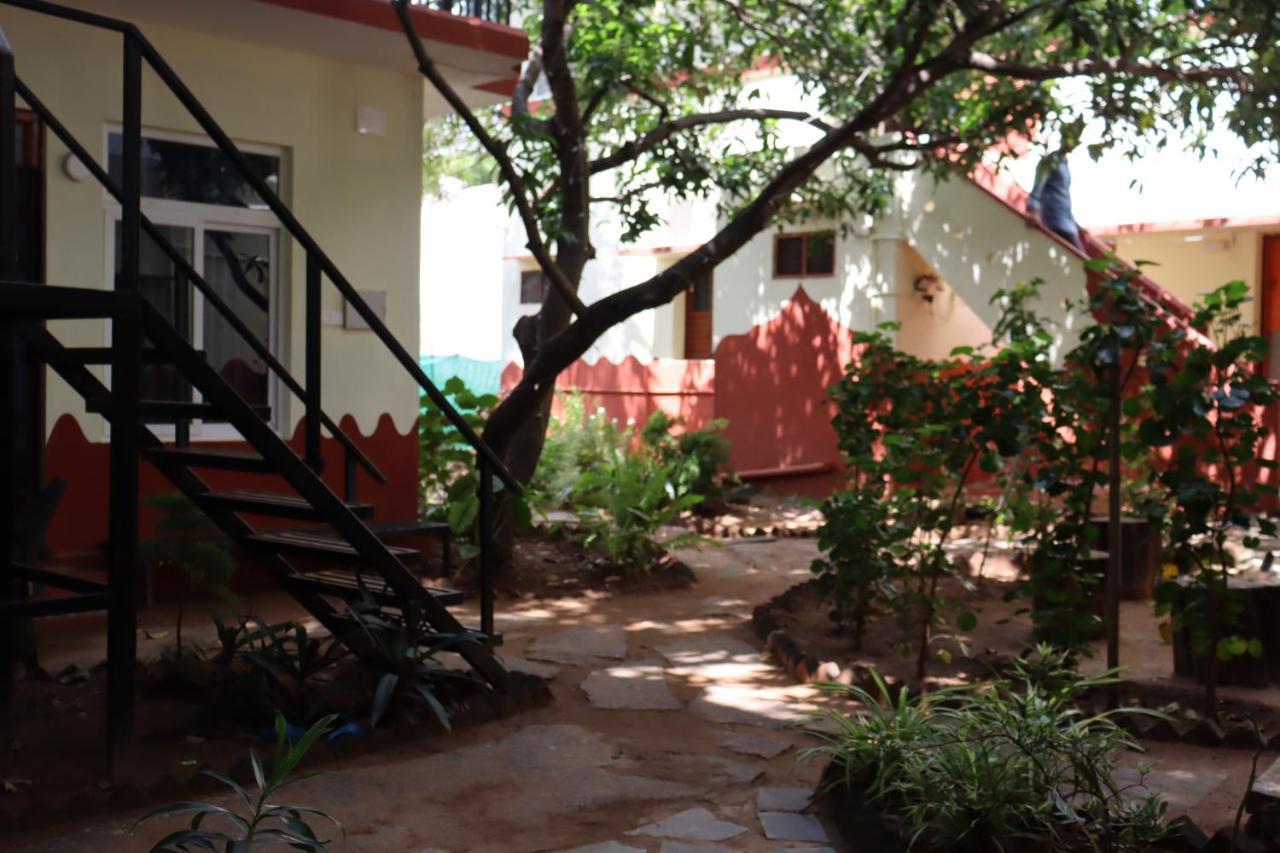 Da Mantra House Guest House Tiruvannamalai Bagian luar foto